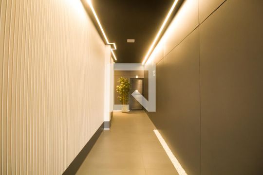 Hall de entrada de apartamento à venda com 2 quartos, 65m² em Santo Agostinho, Belo Horizonte