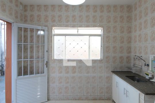 Cozinha de casa à venda com 3 quartos, 360m² em Santa Monica, Belo Horizonte