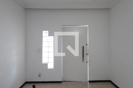 Sala de casa à venda com 3 quartos, 360m² em Santa Monica, Belo Horizonte