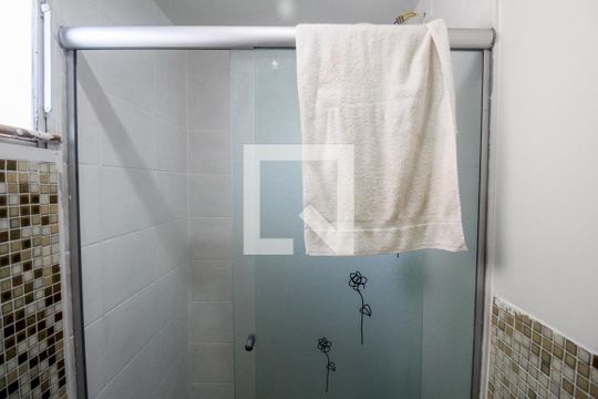 Banheiro de apartamento à venda com 2 quartos, 47m² em Quinta da Paineira, São Paulo