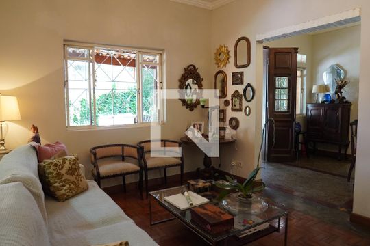 Sala de casa à venda com 5 quartos, 500m² em Vila Madalena, São Paulo