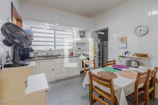 Cozinha de casa à venda com 5 quartos, 378m² em Sumaré, São Paulo