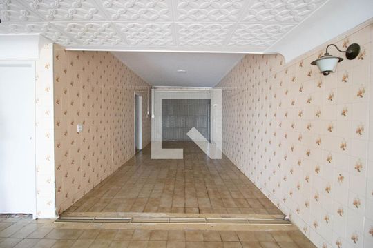 Garagem de casa para alugar com 4 quartos, 500m² em Vila Jacuí, São Paulo