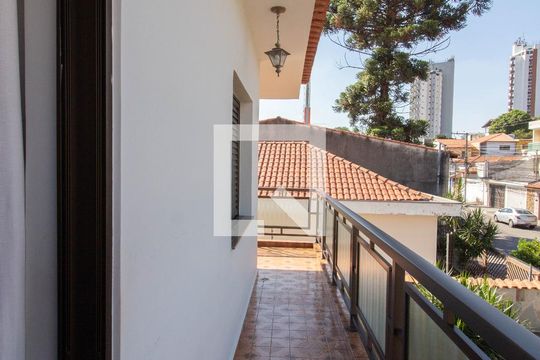 Sacada de casa para alugar com 4 quartos, 500m² em Vila Jacuí, São Paulo