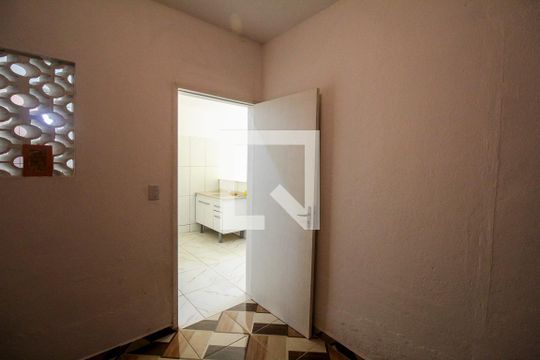 Quarto 1 de apartamento para alugar com 2 quartos, 50m² em Jardim São Roberto, São Paulo