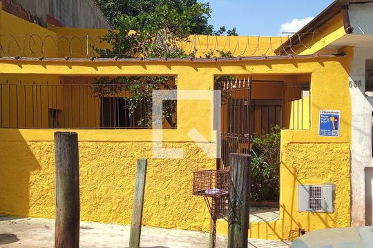 Fachada de apartamento para alugar com 2 quartos, 50m² em Jardim São Roberto, São Paulo