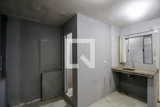 Kitnet de kitnet/studio para alugar com 1 quarto, 12m² em Jardim Guiomar, São Paulo