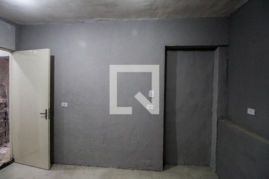 Kitnet de kitnet/studio para alugar com 1 quarto, 12m² em Jardim Guiomar, São Paulo
