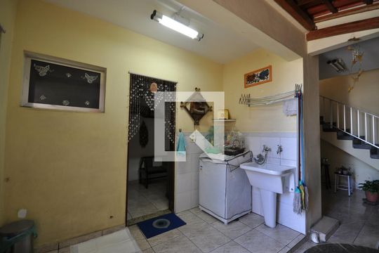 Área de Serviço de casa à venda com 3 quartos, 117m² em Vila Constança, São Paulo