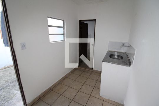 Cozinha de casa para alugar com 1 quarto, 45m² em Vila Medeiros, São Paulo