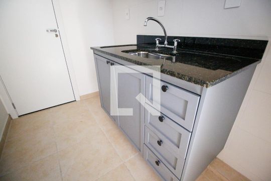 Cozinha de apartamento para alugar com 1 quarto, 41m² em Vila Andrade, São Paulo