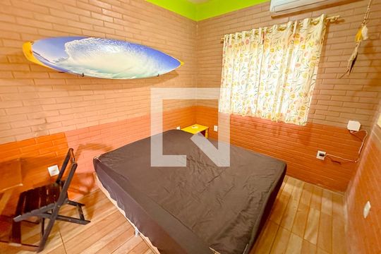 Quarto de kitnet/studio para alugar com 1 quarto, 24m² em São João do Rio Vermelho, Florianópolis