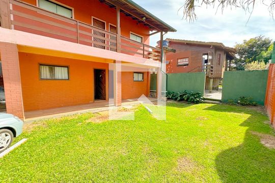 Área comum de kitnet/studio para alugar com 1 quarto, 24m² em São João do Rio Vermelho, Florianópolis