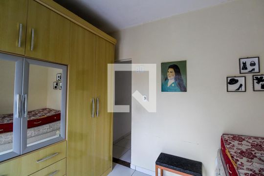Quarto de casa à venda com 4 quartos, 230m² em Jardim Vila Formosa, São Paulo