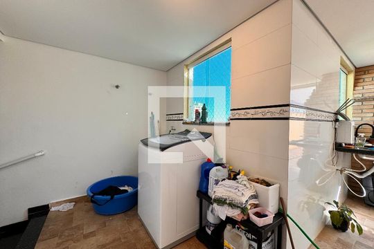 Lavanderia de apartamento à venda com 2 quartos, 114m² em Parque das Nações, Santo André