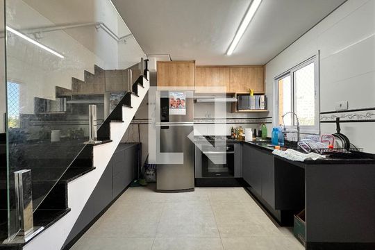 Cozinha de apartamento à venda com 2 quartos, 114m² em Parque das Nações, Santo André