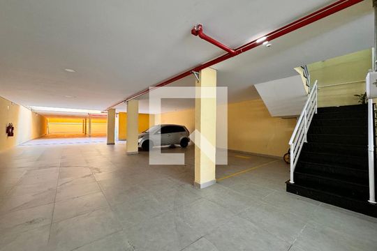 Garagem de apartamento à venda com 2 quartos, 114m² em Parque das Nações, Santo André
