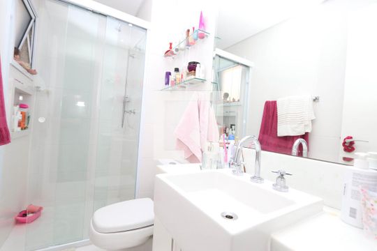 Banheiro da Suite de apartamento à venda com 3 quartos, 103m² em Vila Andrade, São Paulo