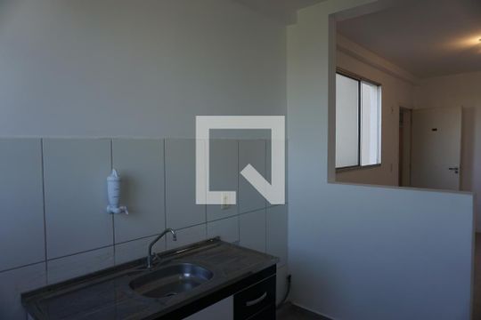 Cozinha de apartamento para alugar com 2 quartos, 47m² em Jardim Recanto, Americana