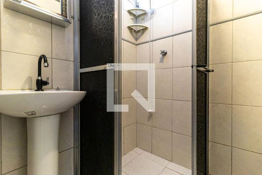Banheiro de kitnet/studio para alugar com 1 quarto, 30m² em Vila Buarque, São Paulo