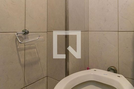 Banheiro de kitnet/studio para alugar com 1 quarto, 30m² em Vila Buarque, São Paulo