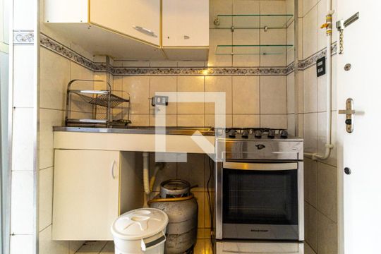 Cozinha de kitnet/studio para alugar com 1 quarto, 30m² em Vila Buarque, São Paulo