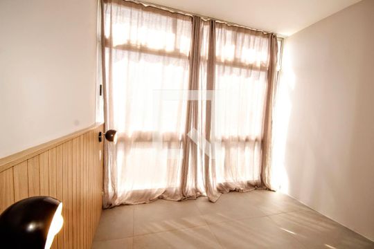 quarta 2 de apartamento para alugar com 2 quartos, 54m² em Funcionários, Belo Horizonte