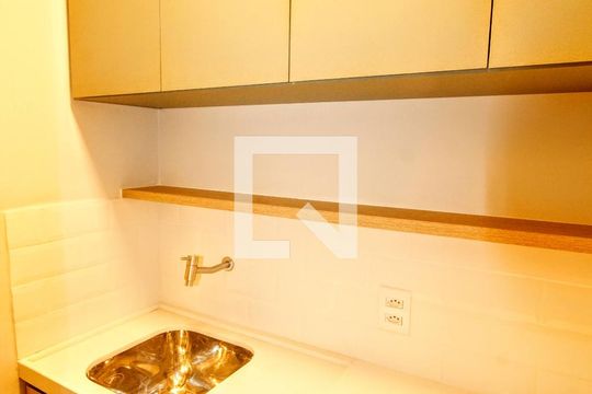 Área de Serviço de apartamento para alugar com 2 quartos, 54m² em Funcionários, Belo Horizonte