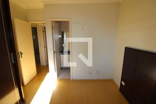 Quarto 2 de apartamento para alugar com 3 quartos, 65m² em Santa Teresinha, São Paulo