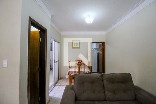 Sala de casa à venda com 2 quartos, 64m² em Vila Ivg, São Paulo