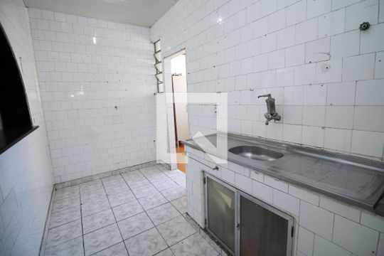 Cozinha de apartamento para alugar com 2 quartos, 79m² em Bonsucesso, Rio de Janeiro