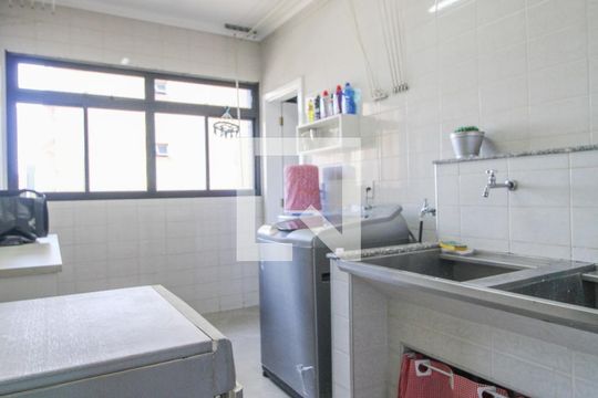Área de Serviço de apartamento à venda com 3 quartos, 213m² em Vila Itapura, Campinas