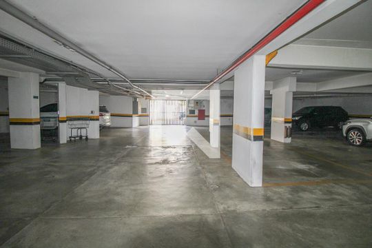 Área comum de apartamento à venda com 3 quartos, 213m² em Vila Itapura, Campinas