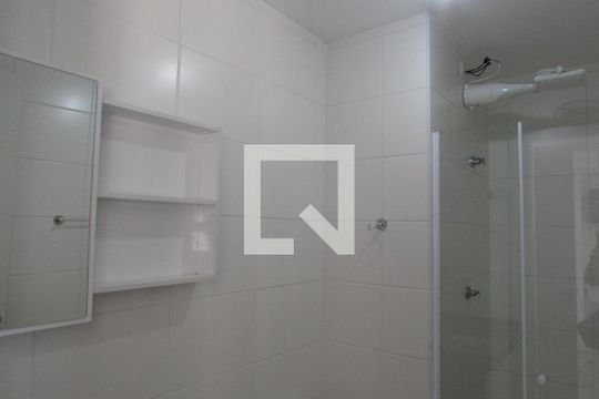 Banheiro de apartamento para alugar com 2 quartos, 34m² em Butantã, São Paulo