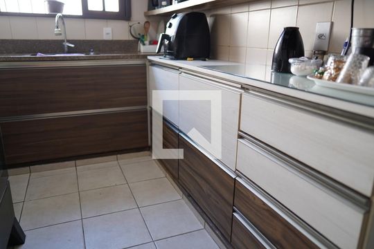 Cozinha de casa à venda com 3 quartos, 399m² em Anil, Rio de Janeiro