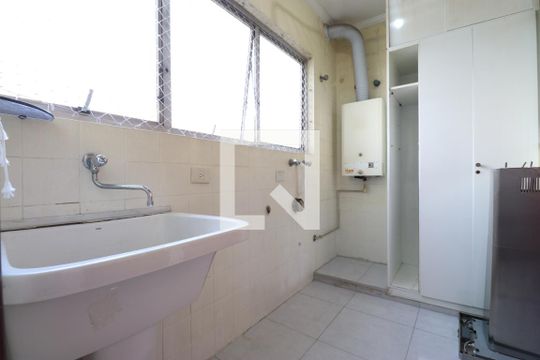 Área de Serviço de apartamento para alugar com 3 quartos, 123m² em Pompeia, São Paulo