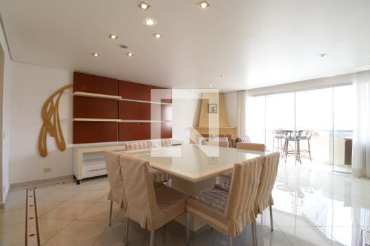 Apartamento para alugar com 3 quartos, 123m² em Pompeia, São Paulo