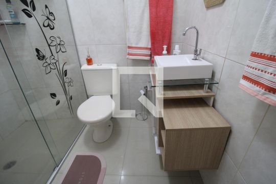 Casa 1 - Quarto 2 - Banheiro de casa à venda com 8 quartos, 440m² em Jardim Japao, São Paulo