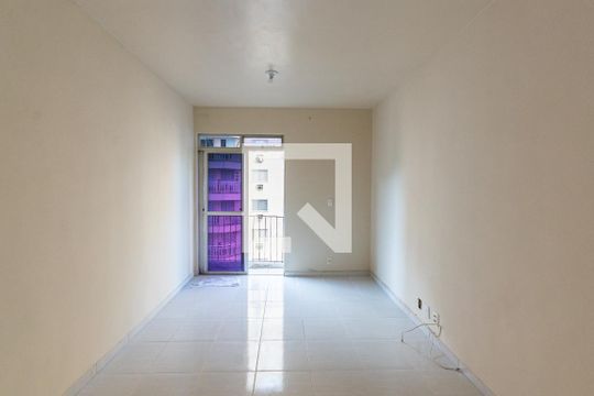 Sala de apartamento para alugar com 2 quartos, 60m² em São Francisco Xavier, Rio de Janeiro