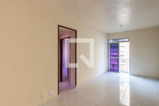 Sala de apartamento para alugar com 2 quartos, 60m² em São Francisco Xavier, Rio de Janeiro
