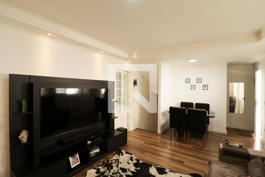 Sala de casa de condomínio à venda com 3 quartos, 114m² em Chora Menino, São Paulo