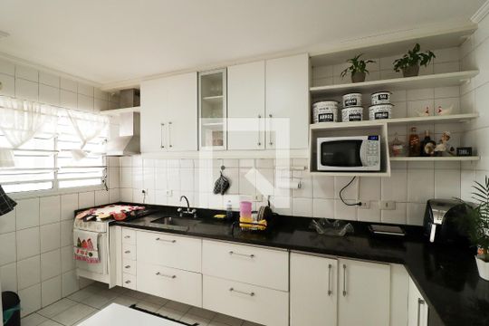 Cozinha de casa de condomínio à venda com 3 quartos, 114m² em Chora Menino, São Paulo