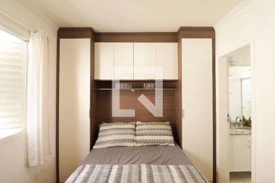 Suíte  de casa de condomínio à venda com 3 quartos, 114m² em Chora Menino, São Paulo