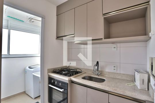 Cozinha de apartamento para alugar com 2 quartos, 51m² em Vila Prudente, São Paulo