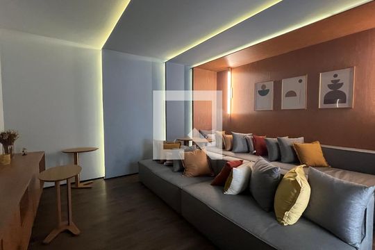 Cinema de kitnet/studio à venda com 1 quarto, 25m² em Pinheiros, São Paulo
