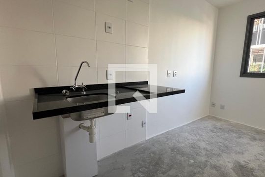 Cozinha de kitnet/studio à venda com 1 quarto, 25m² em Pinheiros, São Paulo