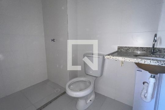 Banheiro da Suíte de kitnet/studio à venda com 1 quarto, 25m² em Pinheiros, São Paulo