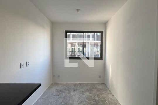 Sala  de kitnet/studio à venda com 1 quarto, 25m² em Pinheiros, São Paulo