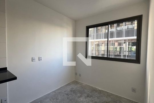 Sala de kitnet/studio à venda com 1 quarto, 25m² em Pinheiros, São Paulo