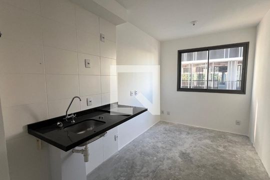 Cozinha de kitnet/studio à venda com 1 quarto, 25m² em Pinheiros, São Paulo
